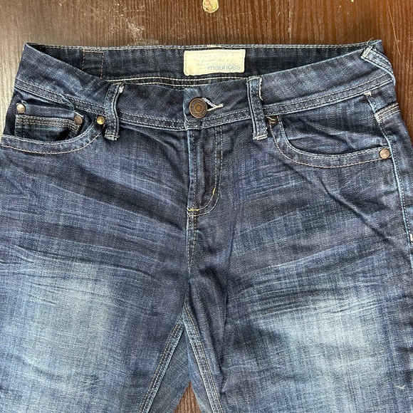 Maurices Morgan new boot bootcut wide leg jeans. Size 3/4. Medium Wash - Picture 2 of 7
